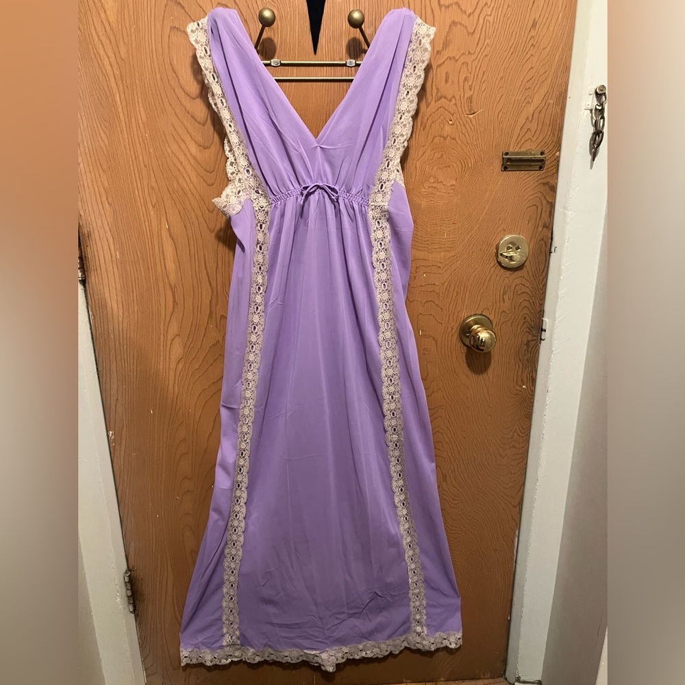 Amazing 2-Piece Vintage Lavender Nightie Set, Gossard, Size Small